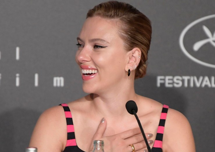 10 capelli corti per donne over 40: Scarlett Johansson